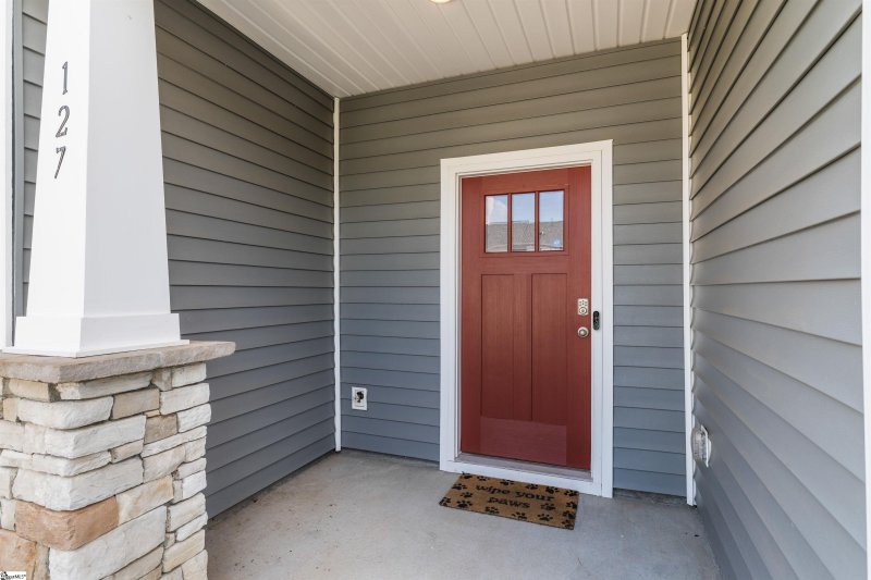 Property image 4 of 127 Shallons Drive in Monte Vista, Greenville, SC 29609