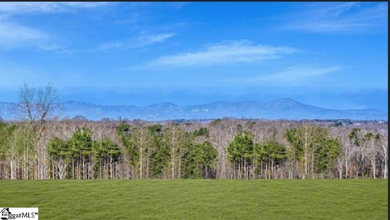 Property image 5 of 44 Sunriff Court in Brookside Ridge, Greer, SC 29651