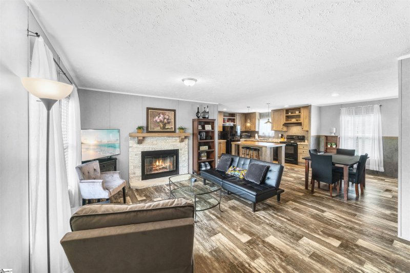 Property image 2 at 107 Breanna Court, Easley, SC 29640