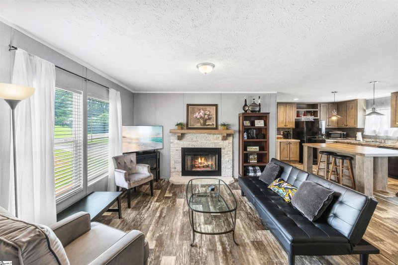 Property image 3 at 107 Breanna Court, Easley, SC 29640