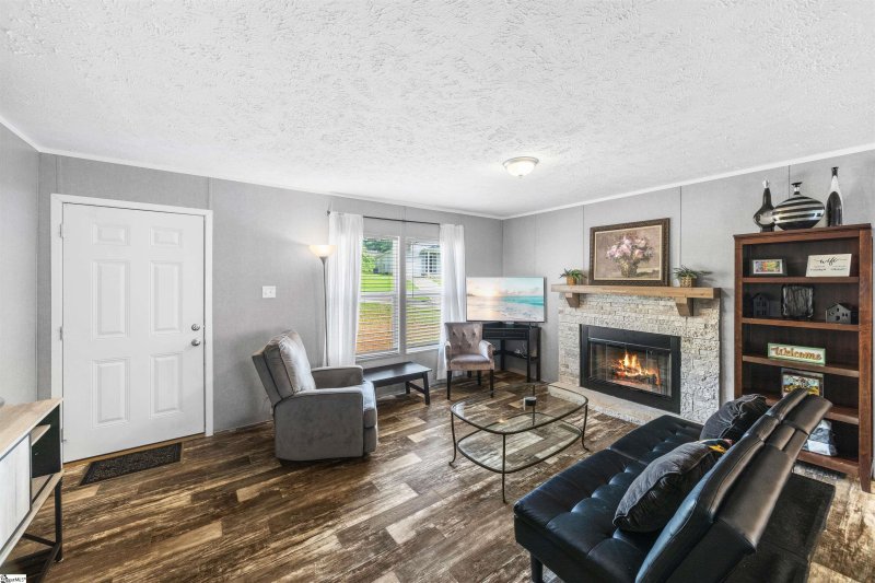 Property image 4 at 107 Breanna Court, Easley, SC 29640