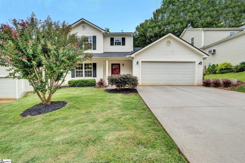 Property image 2 of 8 Kingscreek Drive in Carman Glen, Greer, SC 29650