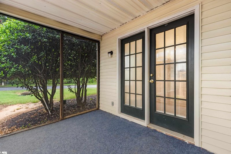 Property image 3 at 2 Birchview Street, Taylors, SC 29687-4193