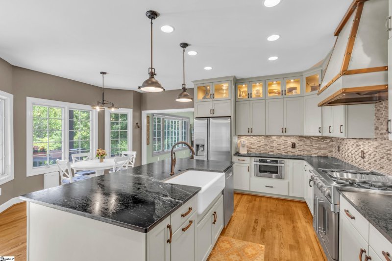 Property image 3 of 34 Eagle Rock Road in The Cliffs at Glassy, Landrum, SC 29356