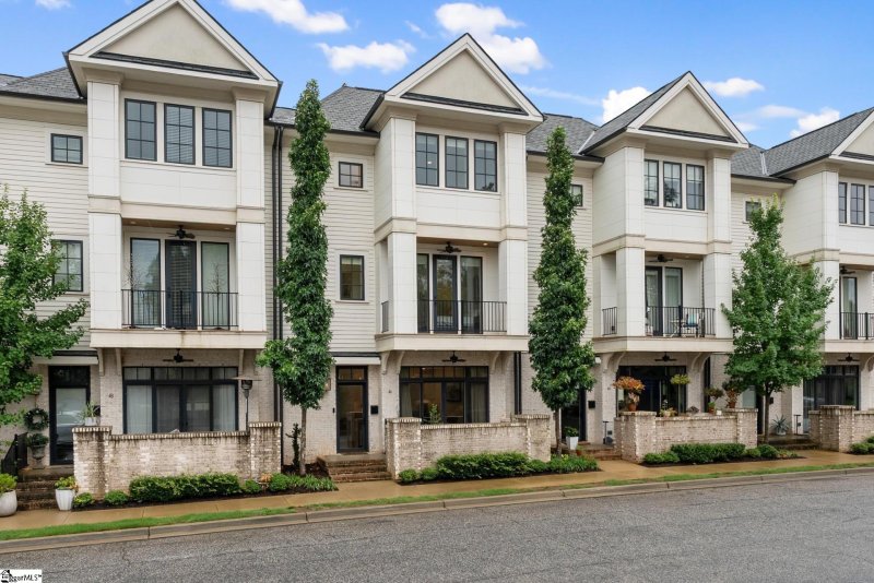 Augusta Row, Greenville Community
