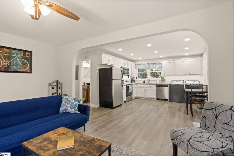 Property image 2 at 4712 State Park Road, Travelers Rest, SC 29690