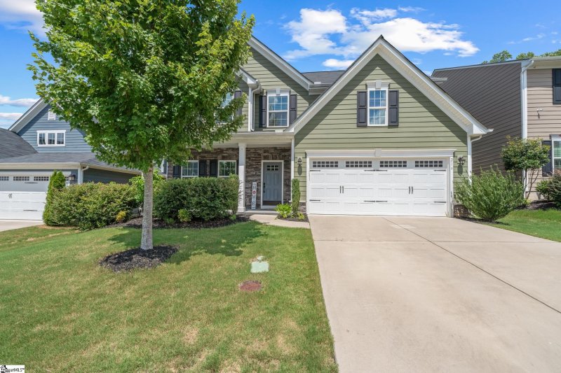 Property image 3 of 214 Limberlock Way in Briar Oak, Simpsonville, SC 29681