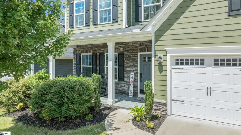 Property image 4 of 214 Limberlock Way in Briar Oak, Simpsonville, SC 29681