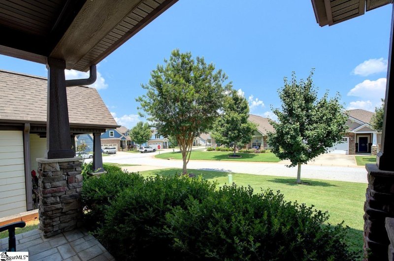 Property image 4 of 9 Bromwell Way in Benton Park, Easley, SC 29642