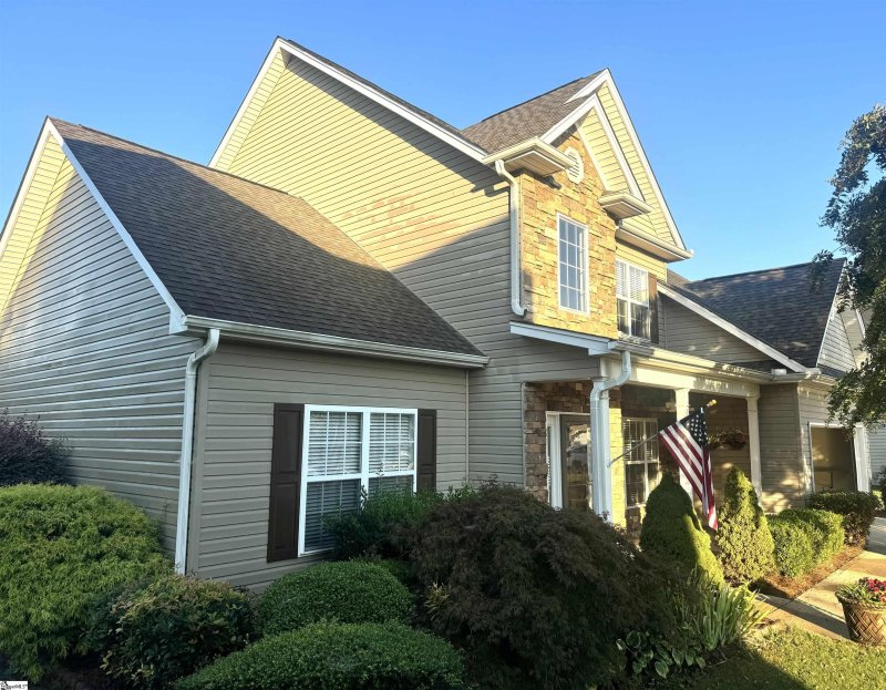 Meadows at Blue Ridge, Taylors Community