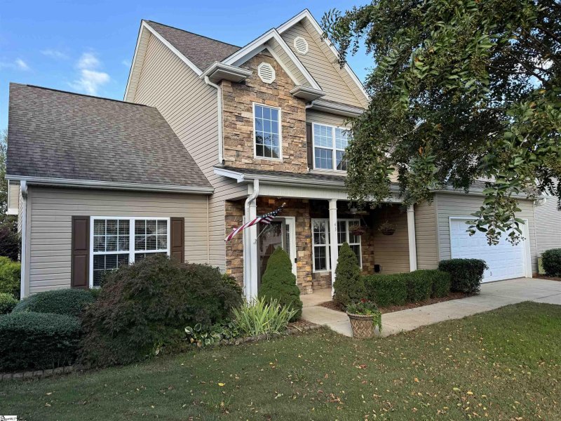 Property image 2 of 43 Hurshfield Court in Blue Ridge Plantation, Taylors, SC 29687