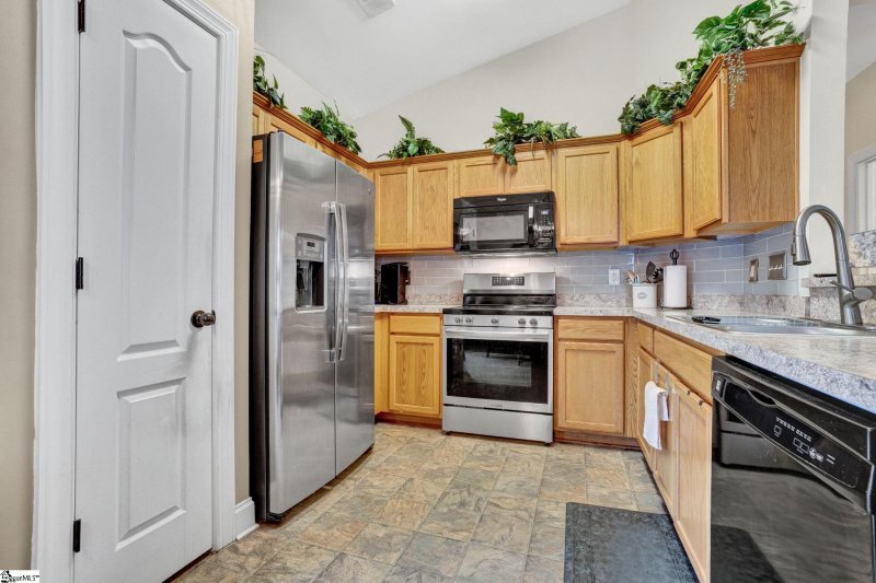 Property image 4 at 104 Penrith Court, Simpsonville, SC 29681