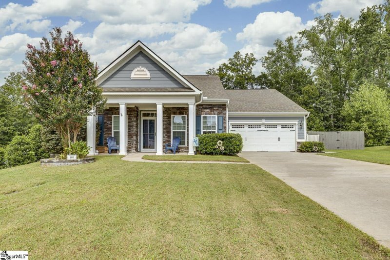 120 Dauphine Way