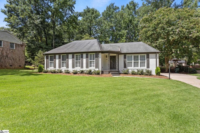 Property image 2 at 4940 Crosscreek Lane, Greenville, SC 29615