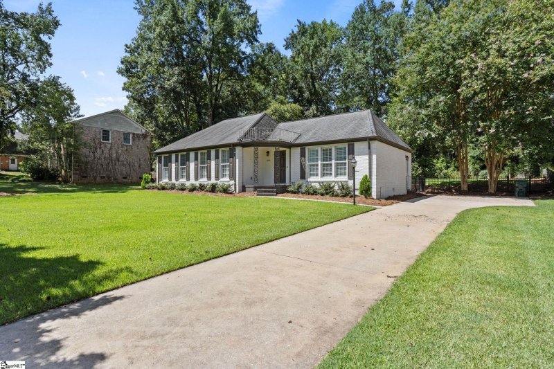 Property image 4 at 4940 Crosscreek Lane, Greenville, SC 29615