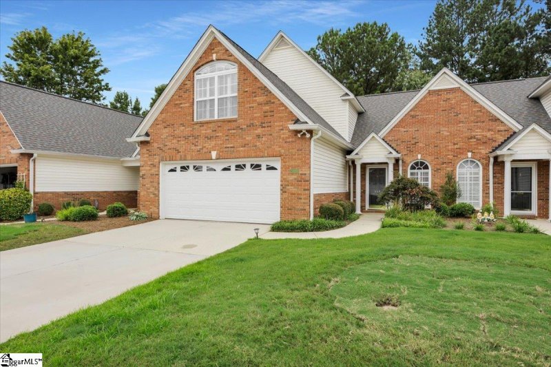 Property image 3 of 664 Ivybrooke Avenue in Ivybrooke, Greenville, SC 29615