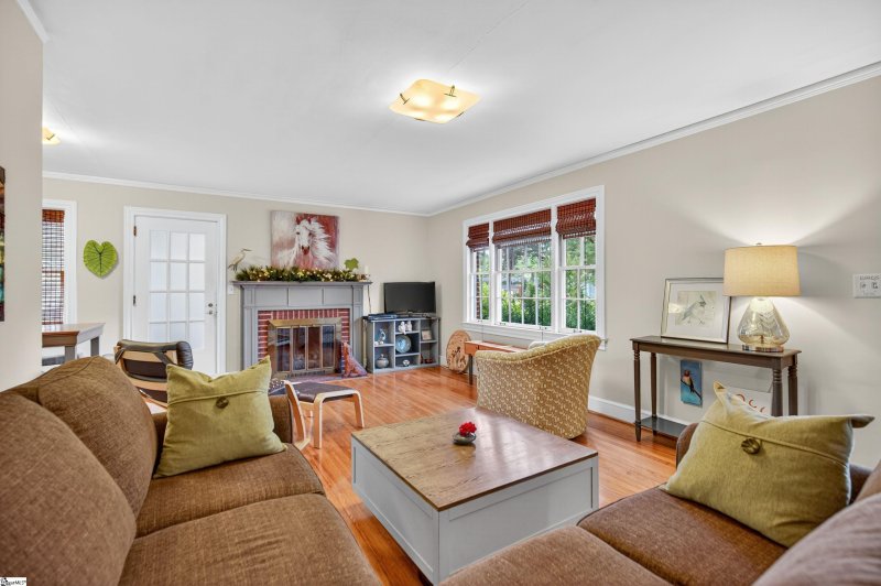 Property image 2 at 130 Alpine Way, Greenville, SC 29609