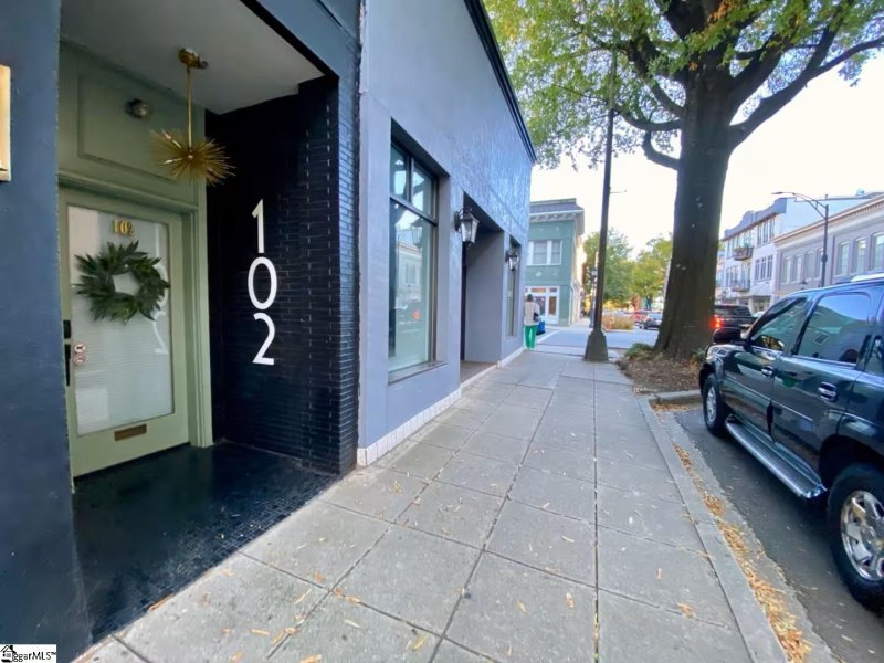 Property image 2 of 102 W North Street in Downtown, Greenville, SC 29601