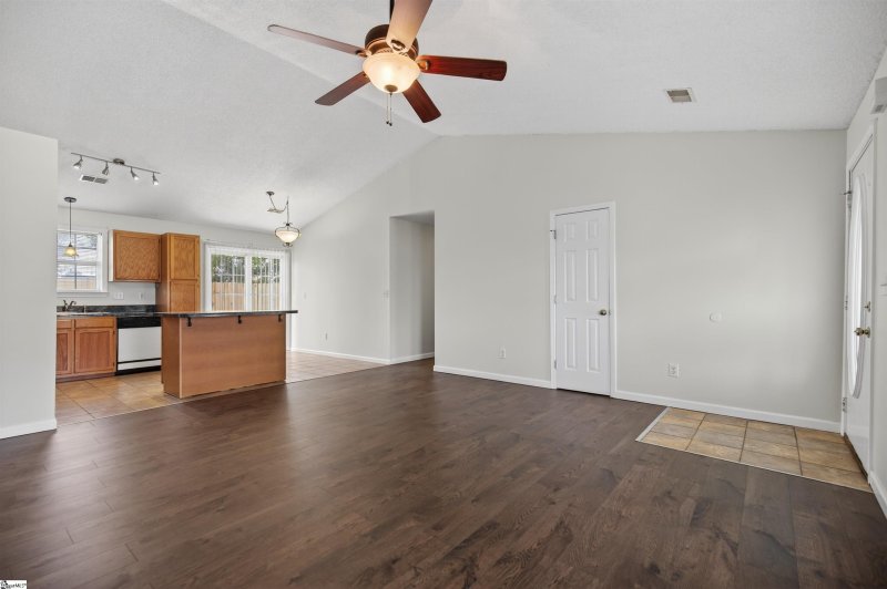 Property image 2 at 407 Ariel Court, Fountain Inn, SC 29644