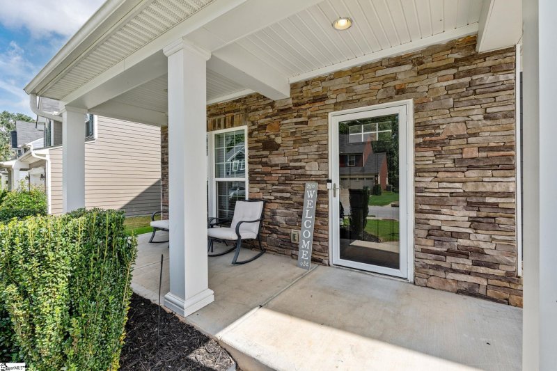 Property image 4 of 402 Front Porch Drive in The Village at Fountain Inn, Fountain Inn, SC 29644