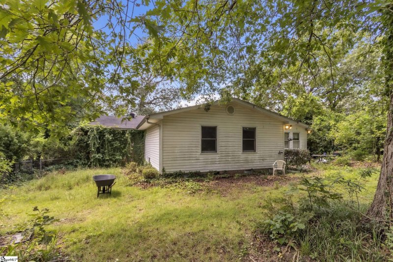 Property image 5 at 13 Bedford Lane, Taylors, SC 29687-3994