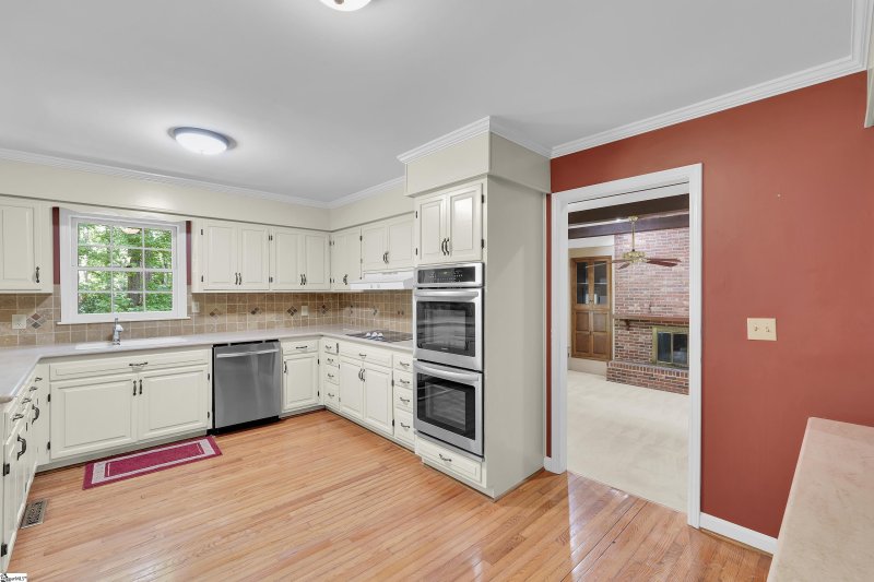 Property image 4 at 309 Terramont Drive, Greenville, SC 29615