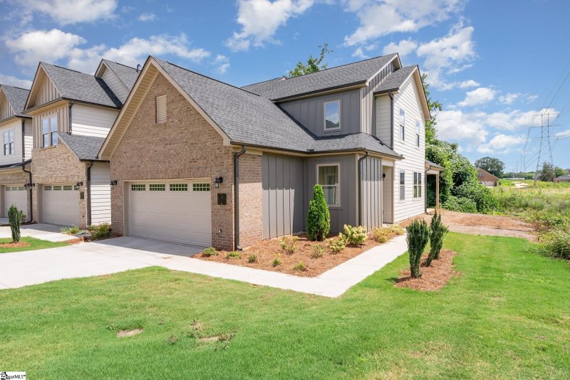 Property image 2 of 410 Palazzo Place in Blaize Ridge, Greer, SC 29650