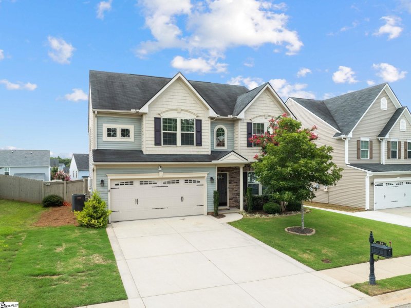 Property image 2 of 251 Chestatee Court in River Shoals, Simpsonville, SC 29680