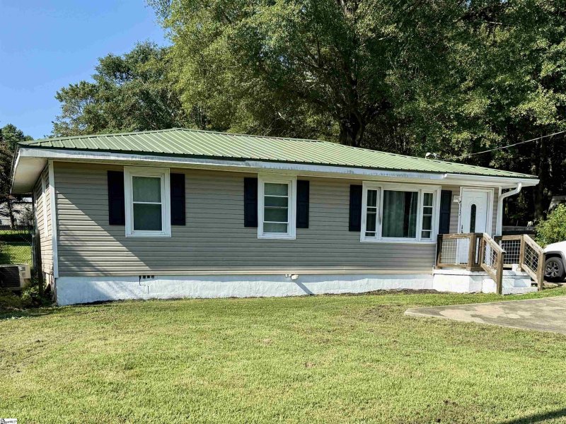Property image 2 at 317 Ivydale Drive, Greenville, SC 29609