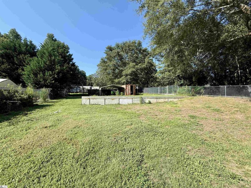 Property image 4 at 317 Ivydale Drive, Greenville, SC 29609