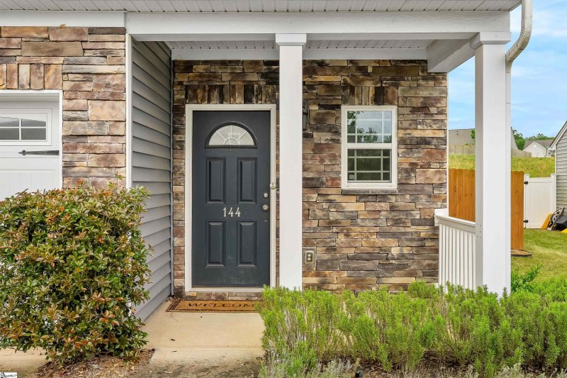 Property image 4 at 144 Caledonia Drive, Easley, SC 29642