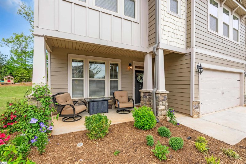 Property image 2 at 204 Lambert Court, Simpsonville, SC 29680