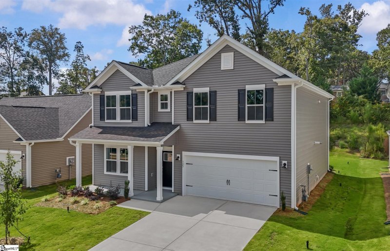 Property image 2 of 123 Indigo Circle in Indigo Park, Easley, SC 29642