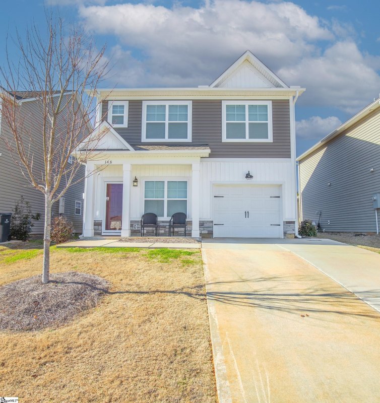 Champions Village at Cherry Hill, Pendleton Community