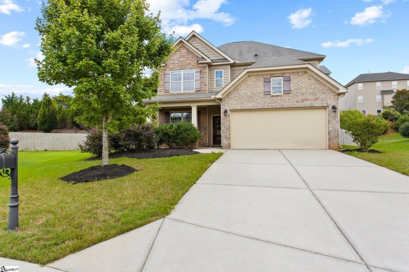 Property image 3 of 408 Rowley Court in Rose Hill, Easley, SC 29642