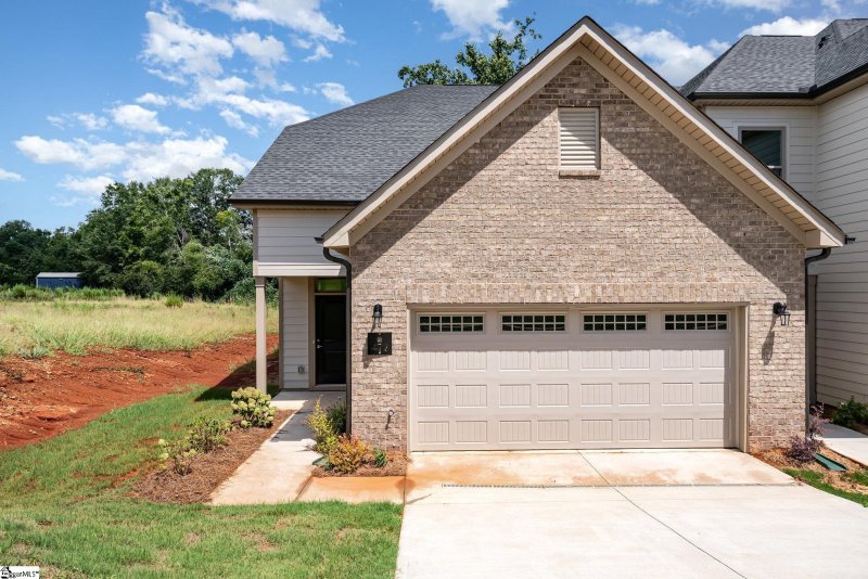 Property image 2 of 422 Palazzo Place in Blaize Ridge, Greer, SC 29650