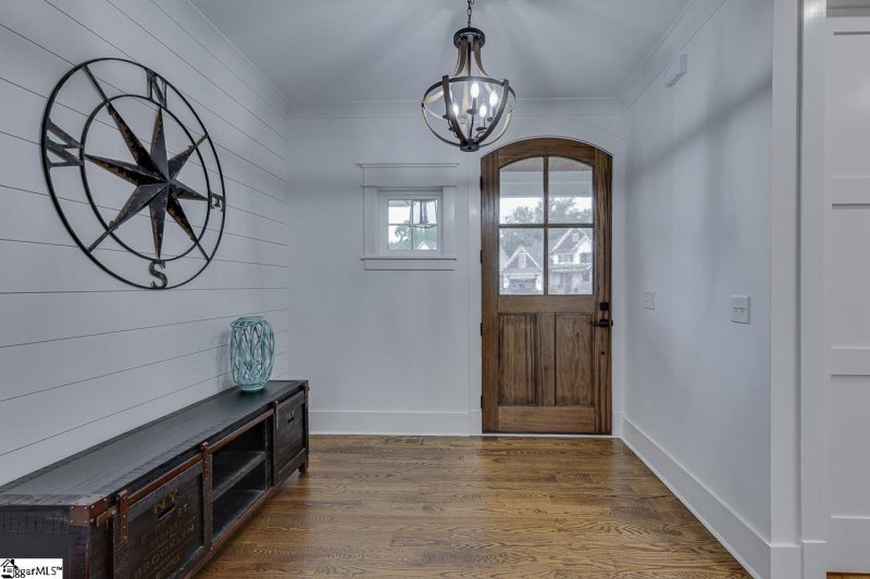 Property image 5 at 8 Angelo Court, Greenville, SC 29607