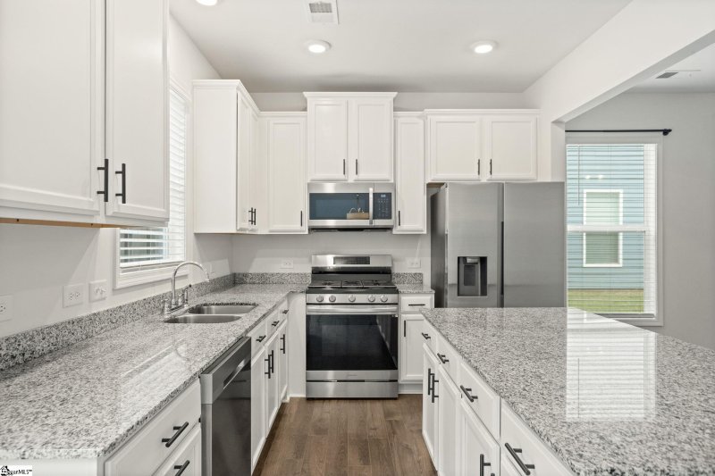 Property image 3 at 327 Hartland Place, Simpsonville, SC 29680-6473