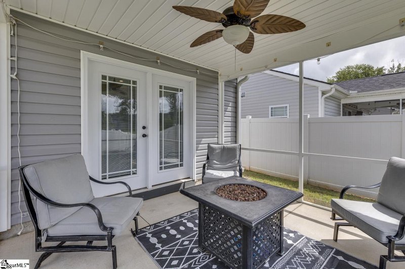 Property image 4 of 1343 Lindale Place in Westgrove Village, Spartanburg, SC 29301