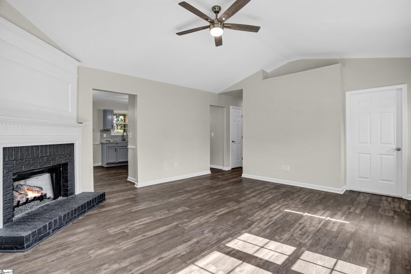 Property image 5 at 139 Bonnie Woods Drive, Greenville, SC 29605