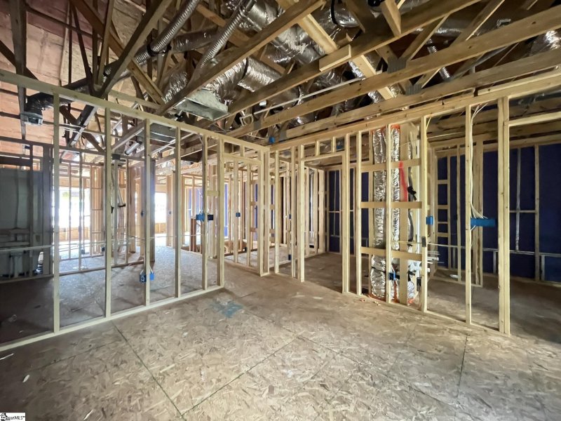 Property image 4 of 204 Spartina Court in East Main Townes, Spartanburg, SC 29307