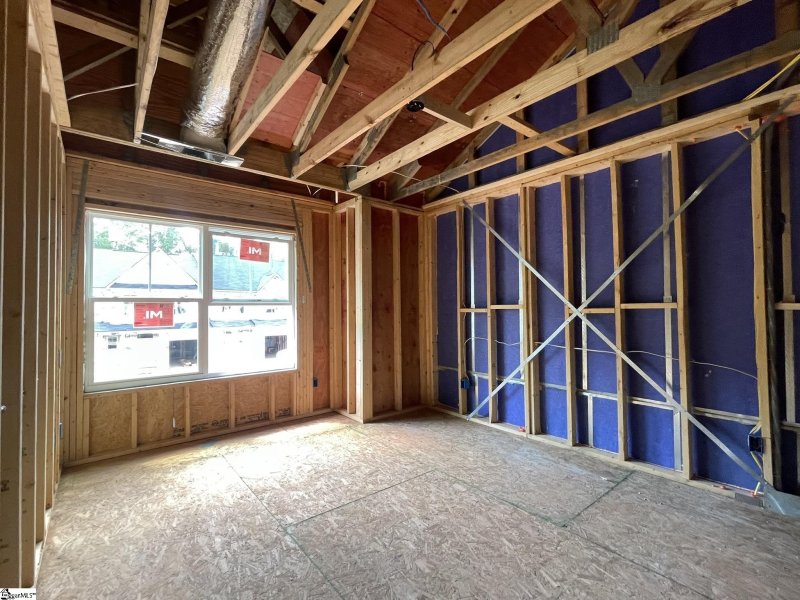 Property image 4 of 208 Spartina Court in East Main Townes, Spartanburg, SC 29307