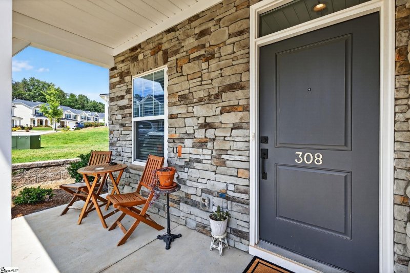 Property image 4 at 308 Nettle Lane, Greenville, SC 29607