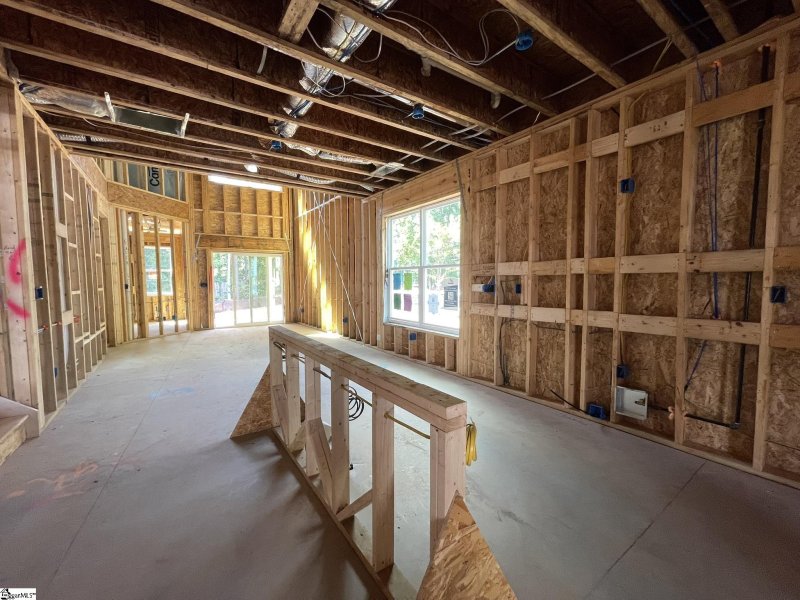 Property image 3 of 201 Spartina Court in East Main Townes, Spartanburg, SC 29307