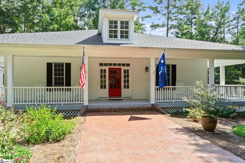 Property image 4 of 275 Ridge Way in Harrison Hills, Simpsonville, SC 29680