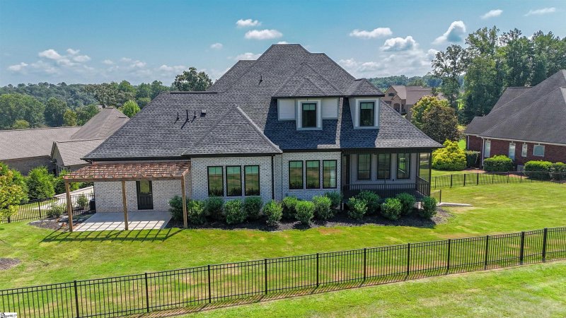 Property image 3 of 474 N Tidewater Trail in Woodfin Ridge, Inman, SC 29349