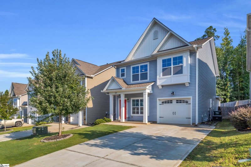 Property image 2 of 168 Highland Park Court in Highland Park, Easley, SC 29642