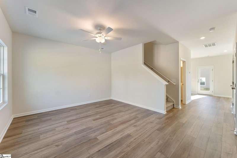 Property image 2 at 300 Cambrian Court, Taylors, SC 29687