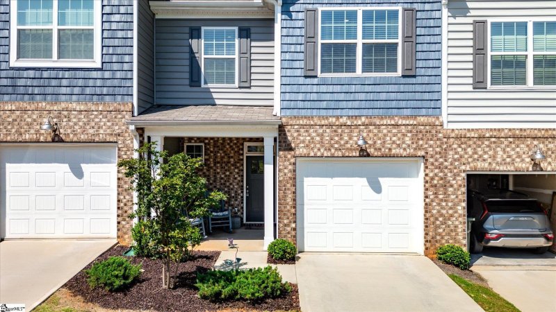 Property image 2 at 259 E Compass Way, Easley, SC 29640