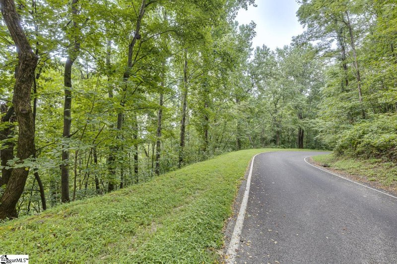 Property image 4 of 613 Western Way in The Cliffs at Glassy, Landrum, SC 29356